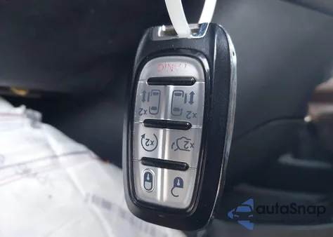 2017 Chrysler Pacifica Limited from USA, damaged, VIN 2C4RC1GG9HR514681